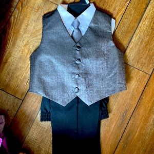 Toddler boys vest suit matching set 3T gentleman
